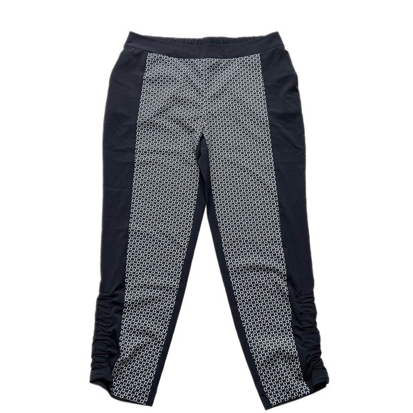 Zenergy by Chico's Size 2 Large Black Ankle Pants Stretch Pull-On Cropped - Picture 1 of 11